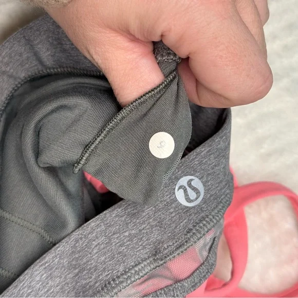 Lululemon Energy Bra Size 6 Heathered Gray Pink Strappy Back - Picture 4 of 4